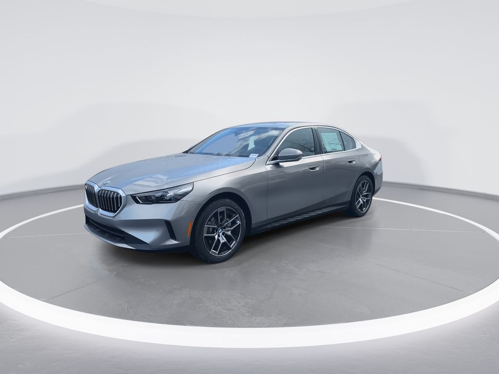 Thumbnail: 2026 BMW 5 Series - 4