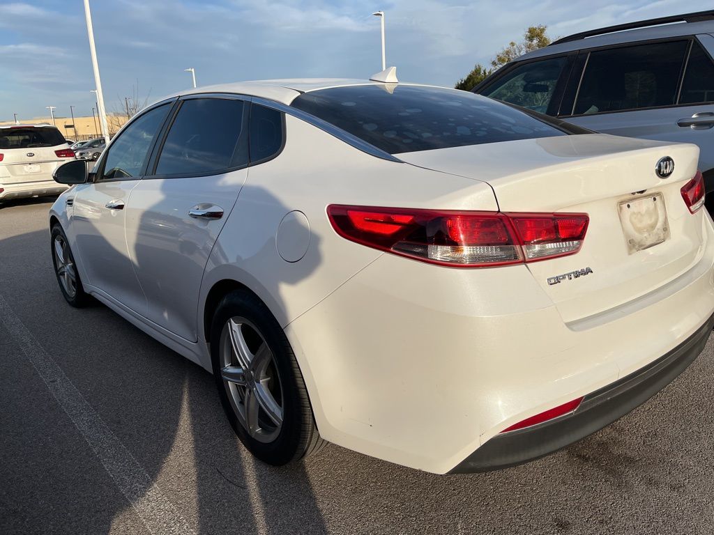 2017 Kia Optima LX 4