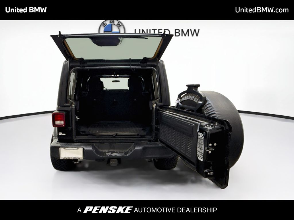 Thumbnail: 2022 Jeep Wrangler - 19