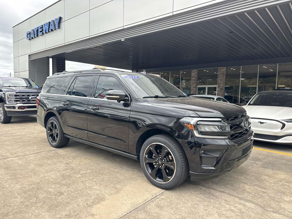 Black Metallic 2022 Ford Expedition SUV / Crossover 4X2 Automatic