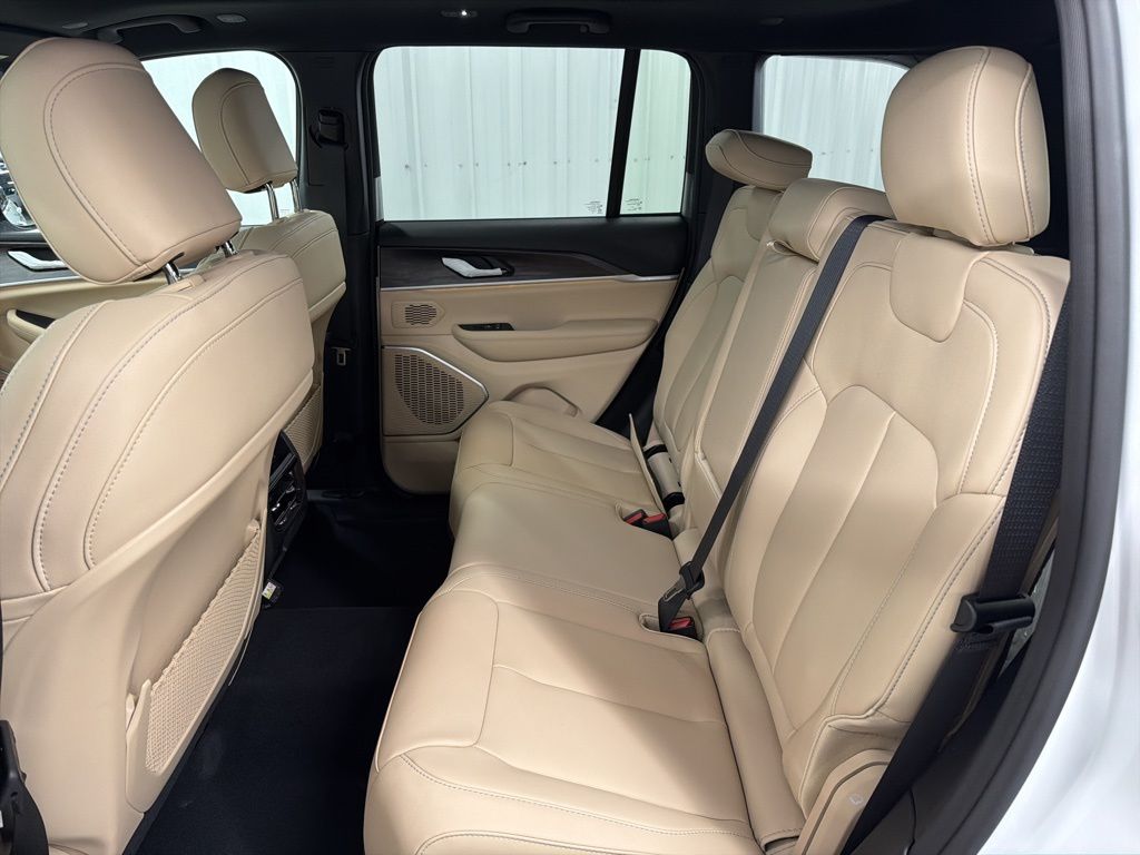 2026 Jeep Grand Cherokee Limited - 10