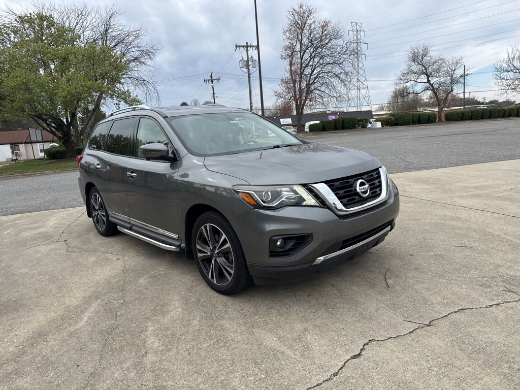 2018 Nissan Pathfinder Platinum
