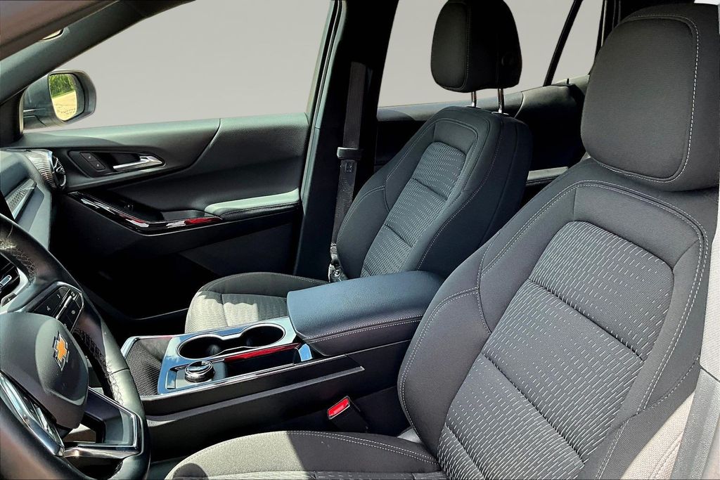 Used 2026 Chevrolet Equinox SUV