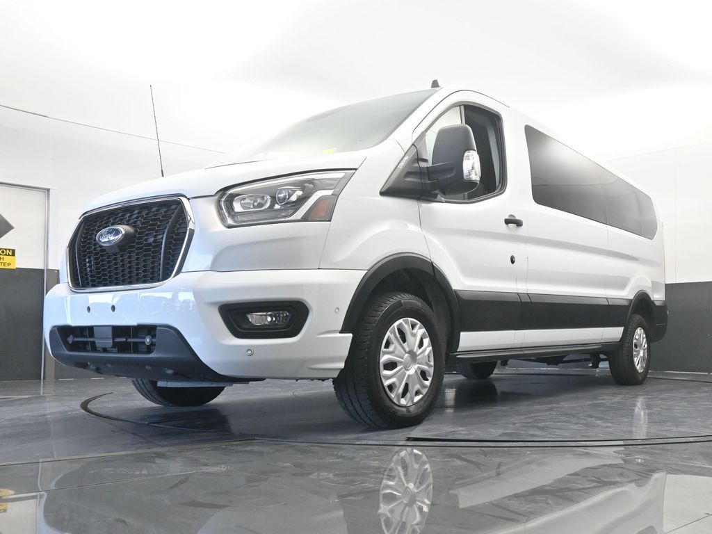 Used 2023 Oxford White Ford XLT image 50