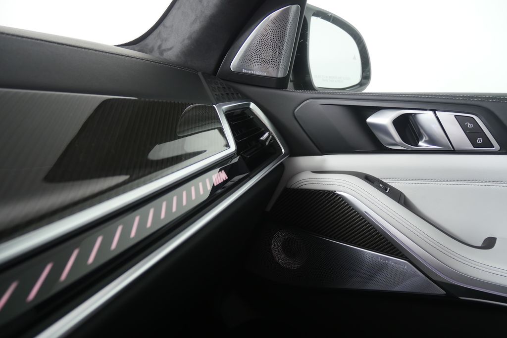 Thumbnail: 2026 BMW X5 - 26