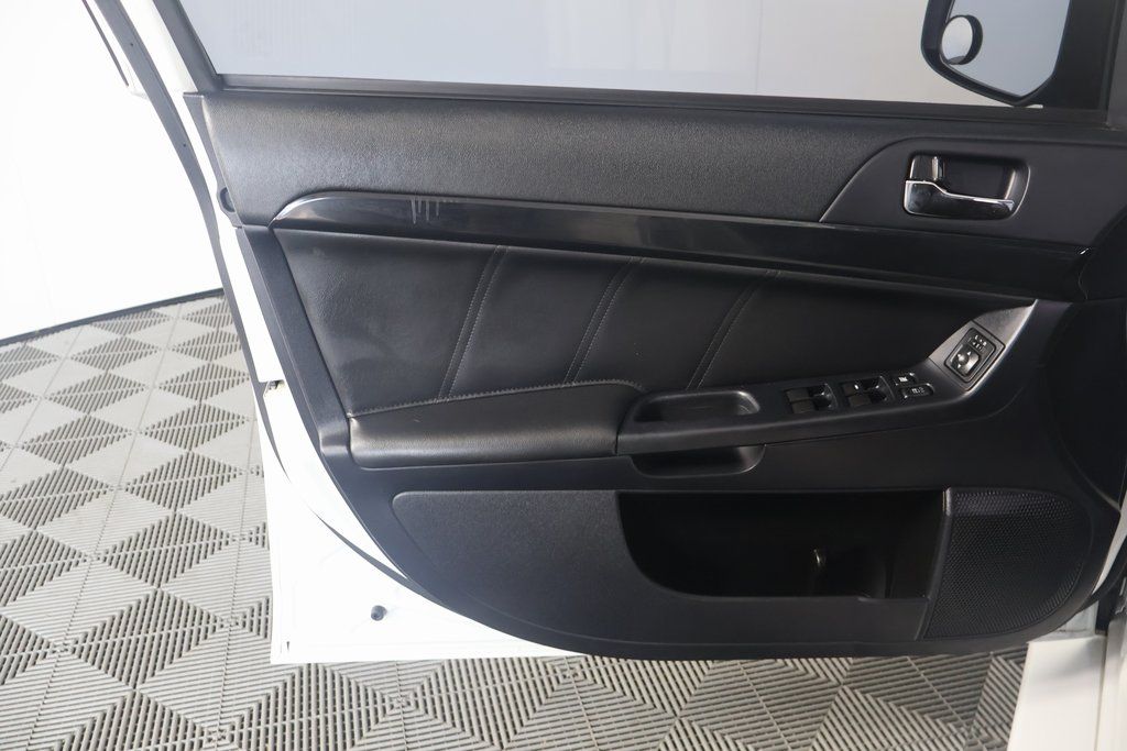 Thumbnail: 2015 Mitsubishi Lancer - 12