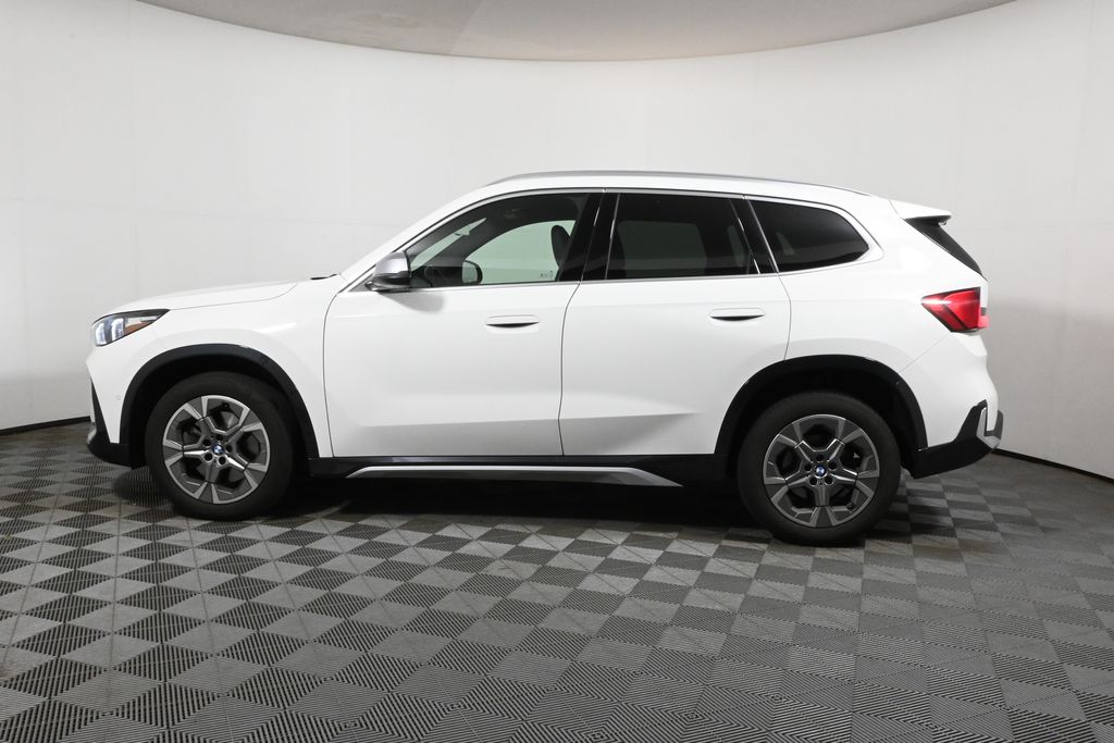 Thumbnail: 2023 BMW X1 - 2