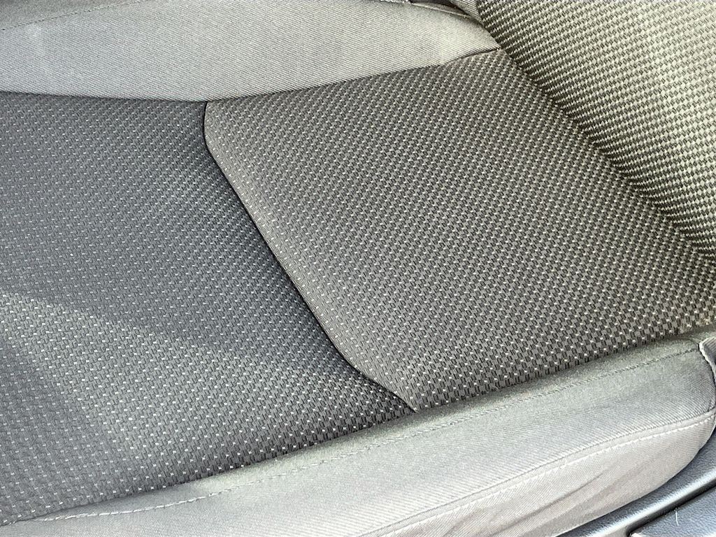 Used 2022 Gray Honda EX image 19