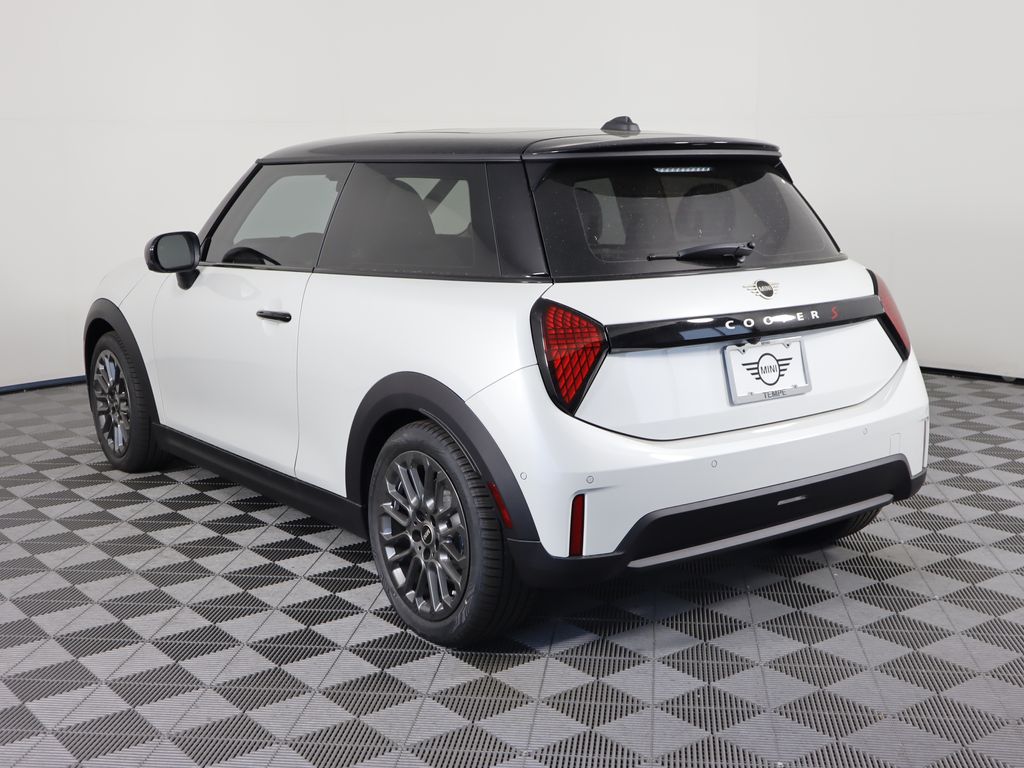 2025 MINI Cooper S 7