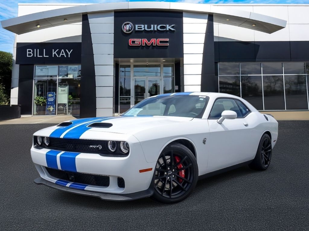 White Knuckle Clearcoat 2023 Dodge Challenger SRT Hellcat Jailbreak RWD Coupe Rear-Wheel Drive 8-Speed Automatic