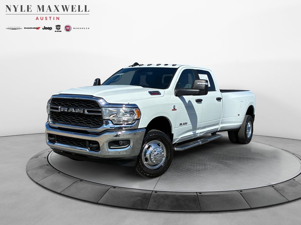 2024 RAM 3500 Big Horn Crew Cab LB DRW 4WD