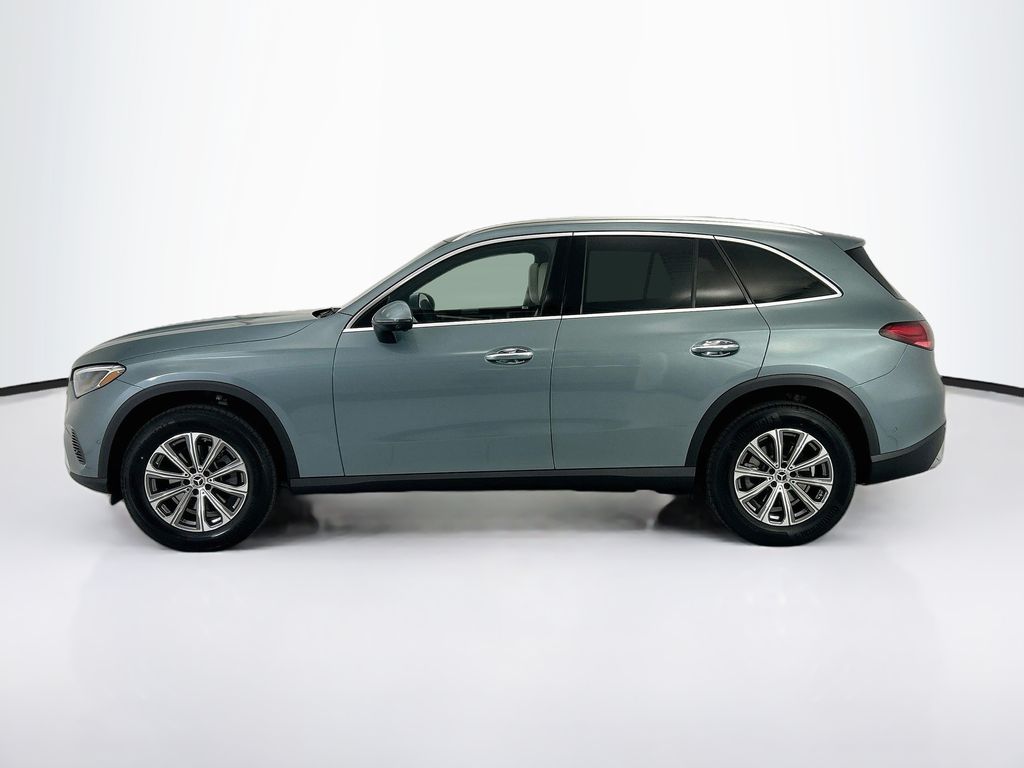 Thumbnail: 2027 Mercedes-Benz GLC - 8