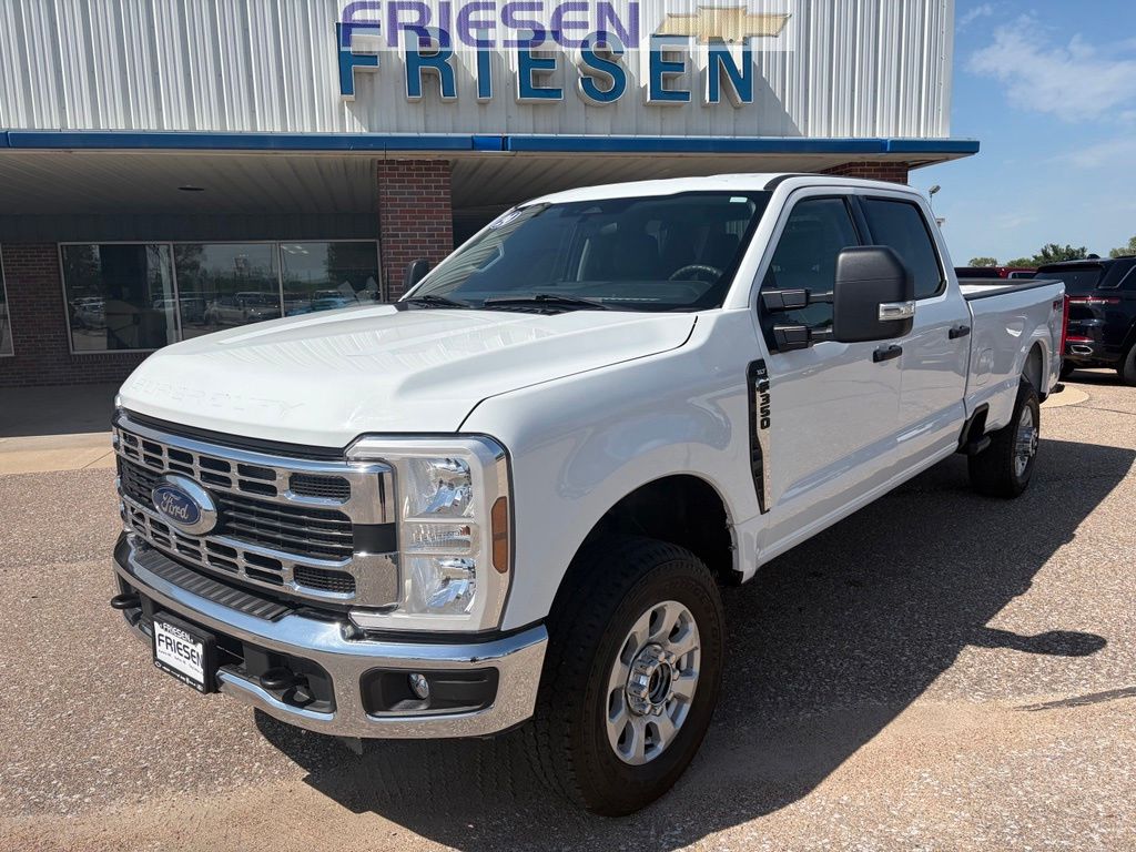 2024 Ford F-350 Super Duty XLT Crew Cab 4WD
