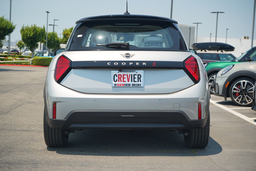 Thumbnail: 2025 MINI Cooper Hardtop - 4
