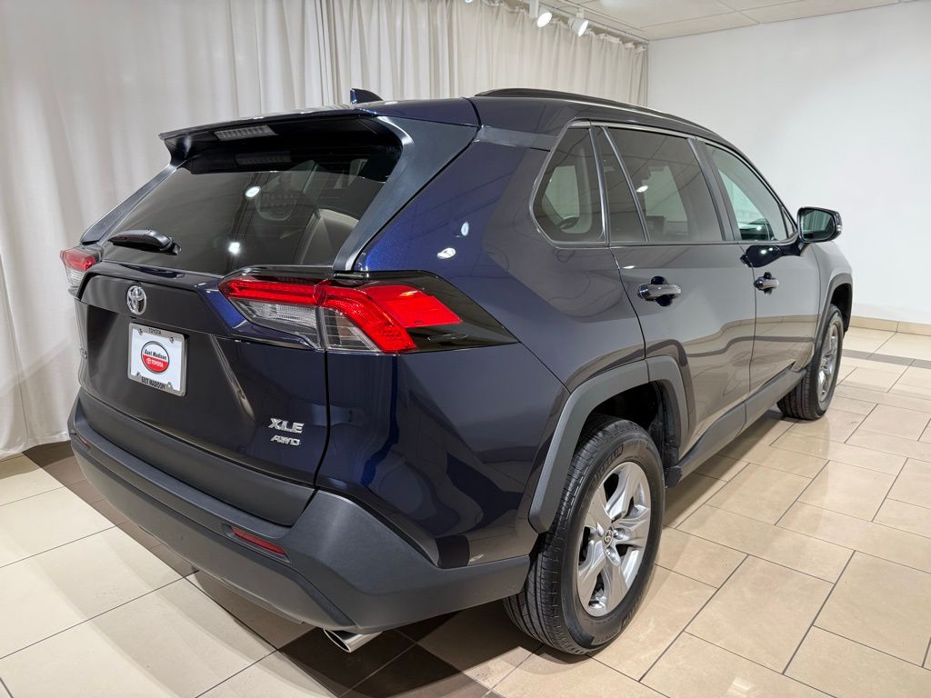 2024 Toyota RAV4 XLE 5