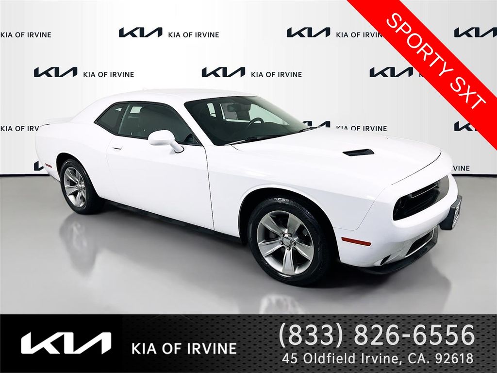 2019 Dodge Challenger SXT RWD
