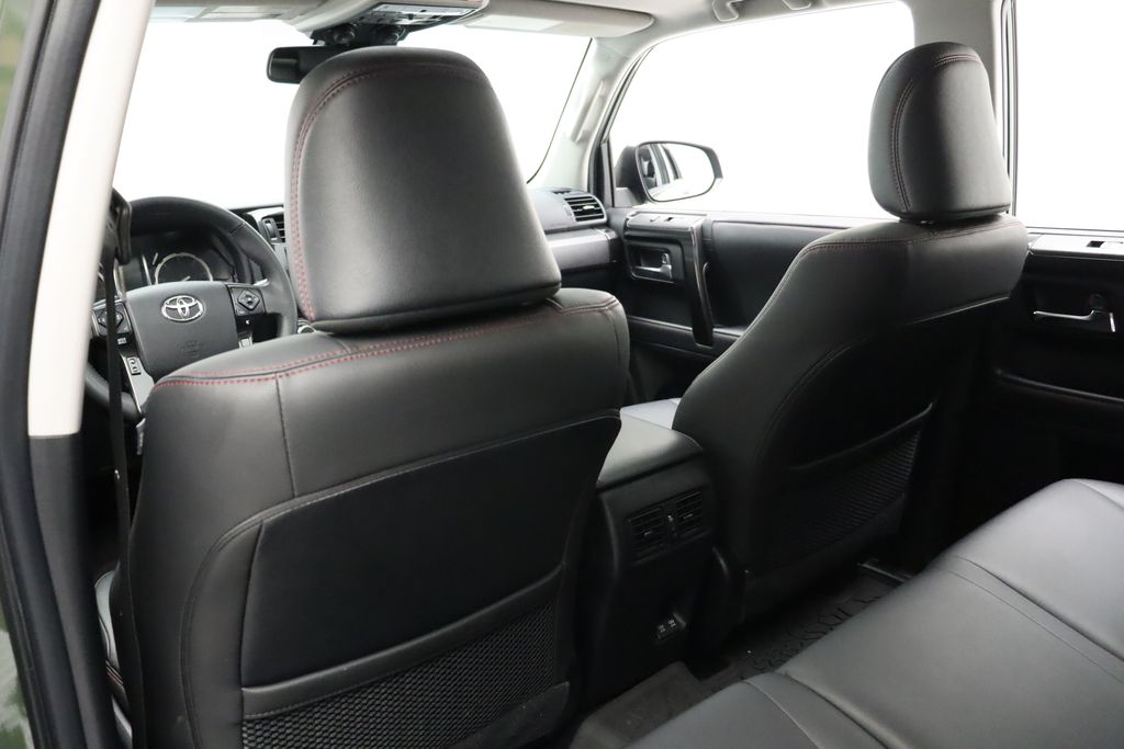 Thumbnail: 2020 Toyota 4Runner - 20