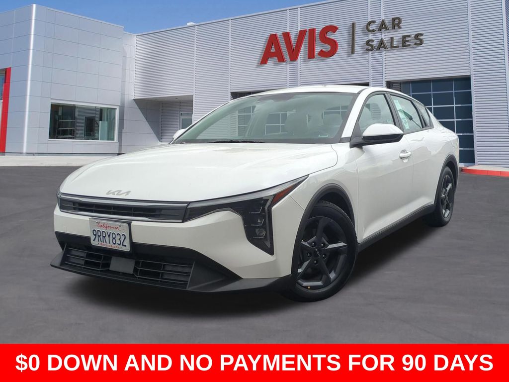 White 2025 Kia K4 LXS FWD Sedan Front-Wheel Drive Continuously Variable Transmission