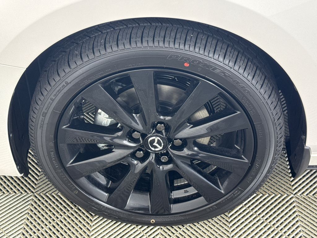 New 2026 Snowflake White Pearl Mazda 2.5 S Carbon Edition AWD image 11