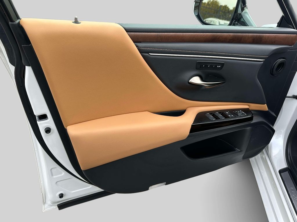 used 2024 Lexus ES car, priced at $42,996