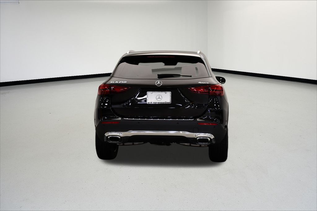 Thumbnail: 2025 Mercedes-Benz GLA - 4