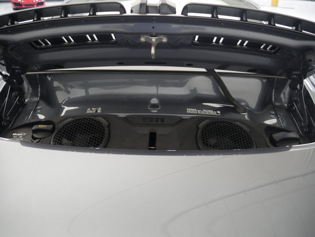 Thumbnail: 2026 Porsche 911 - 13