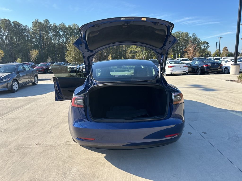 2018 Tesla Model 3 Mid Range 23