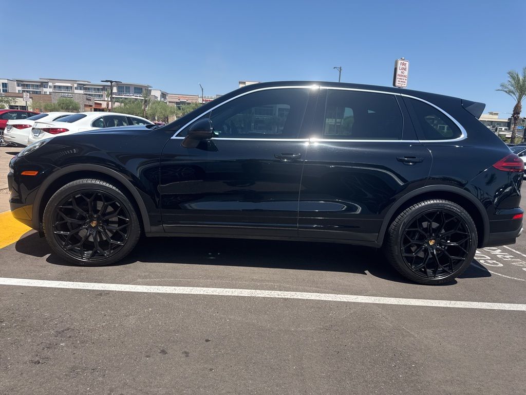 Thumbnail: 2017 Porsche Cayenne - 5