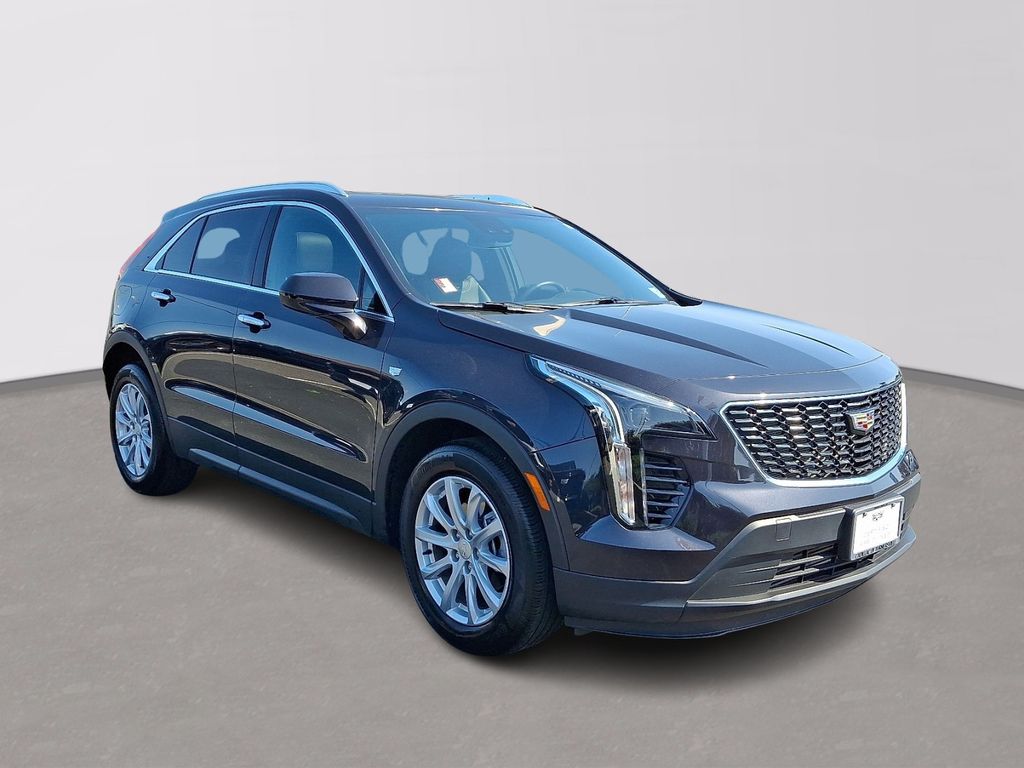 Thumbnail: 2023 Cadillac XT4 - 3