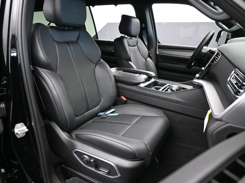 New 2026 High Gloss Black Jeep Limited Reserve image 45