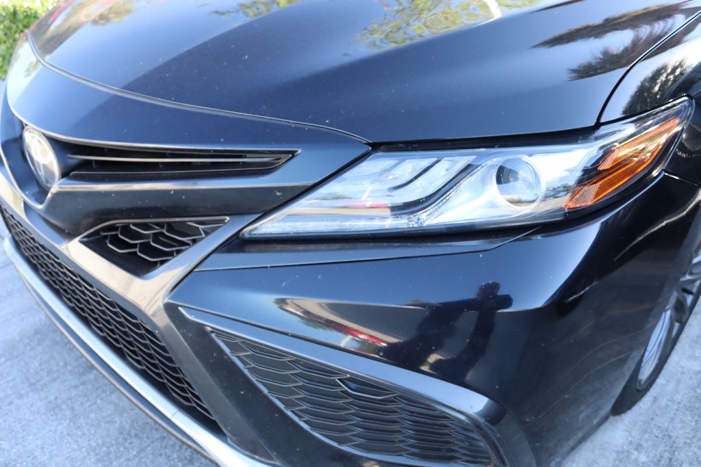 Thumbnail: 2021 Toyota Camry - 3