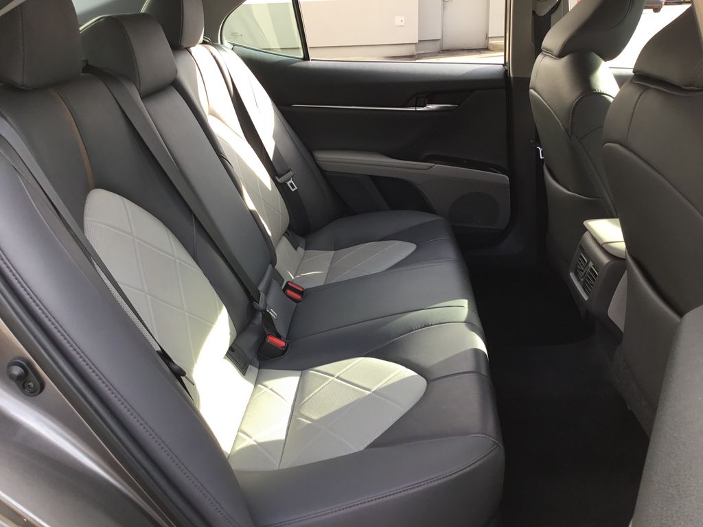 Thumbnail: 2019 Toyota Camry - 15