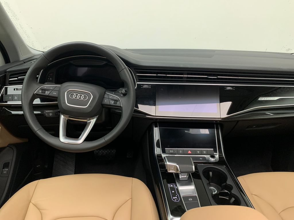 Thumbnail: 2023 Audi Q7 - 20