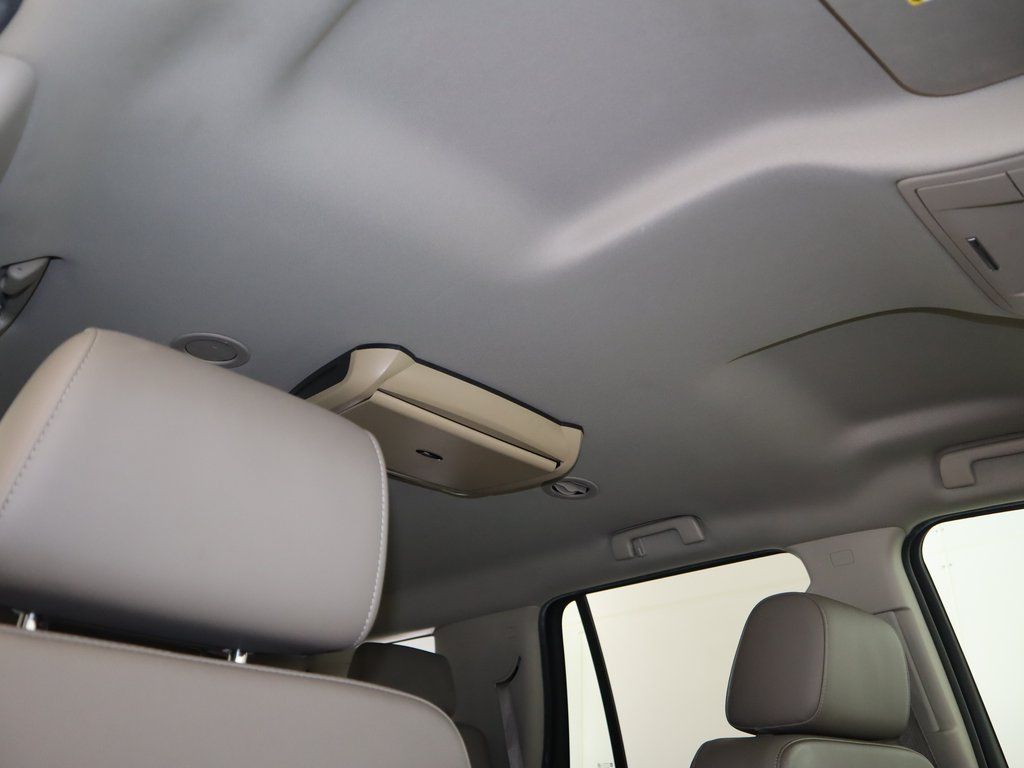 2016 Chevrolet Tahoe LT 19