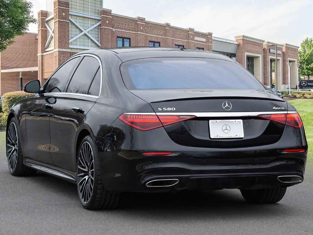 Thumbnail: 2022 Mercedes-Benz S-Class - 7