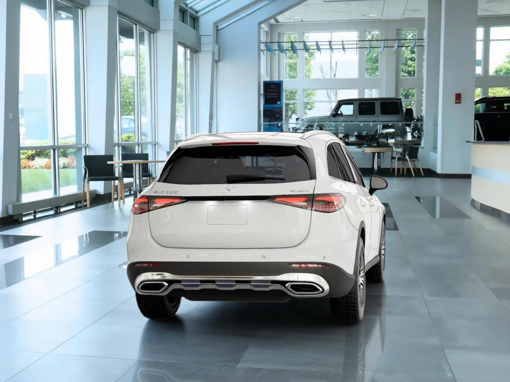 Thumbnail: 2026 Mercedes-Benz GLC - 23