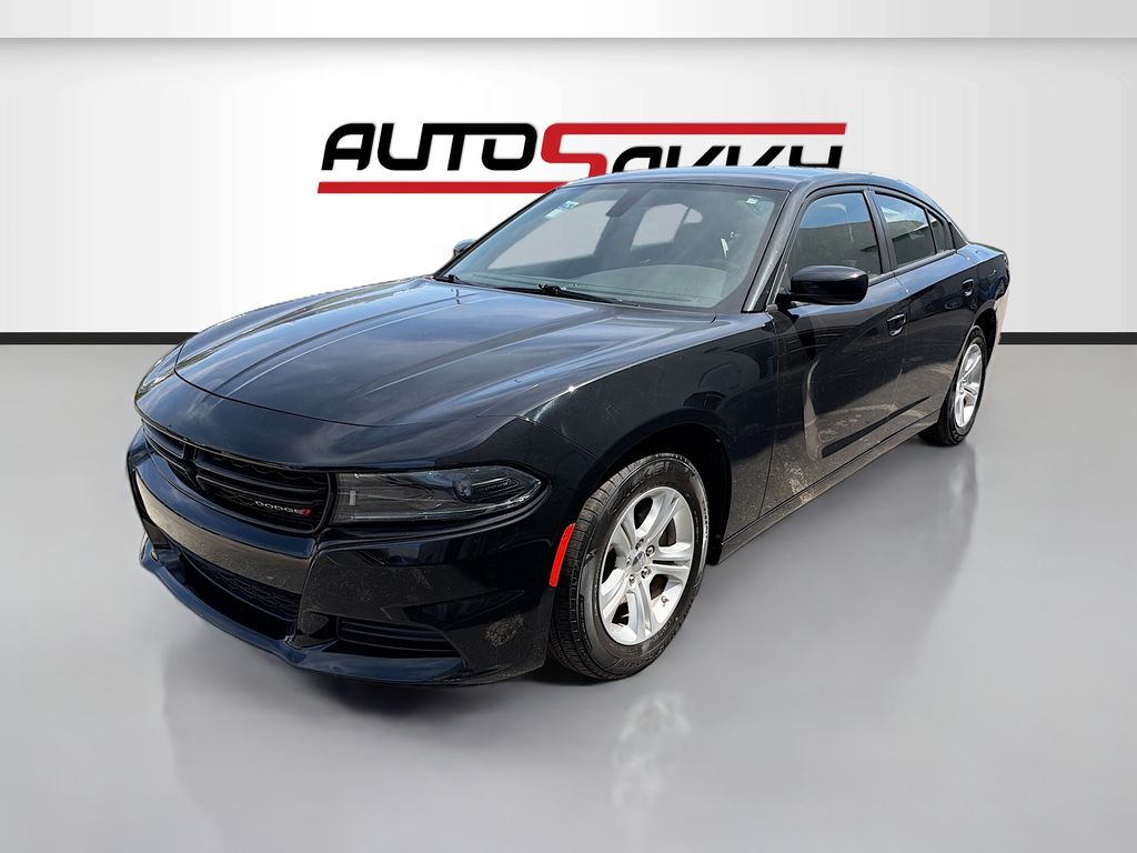 Used 2023 Black Dodge SXT image 3