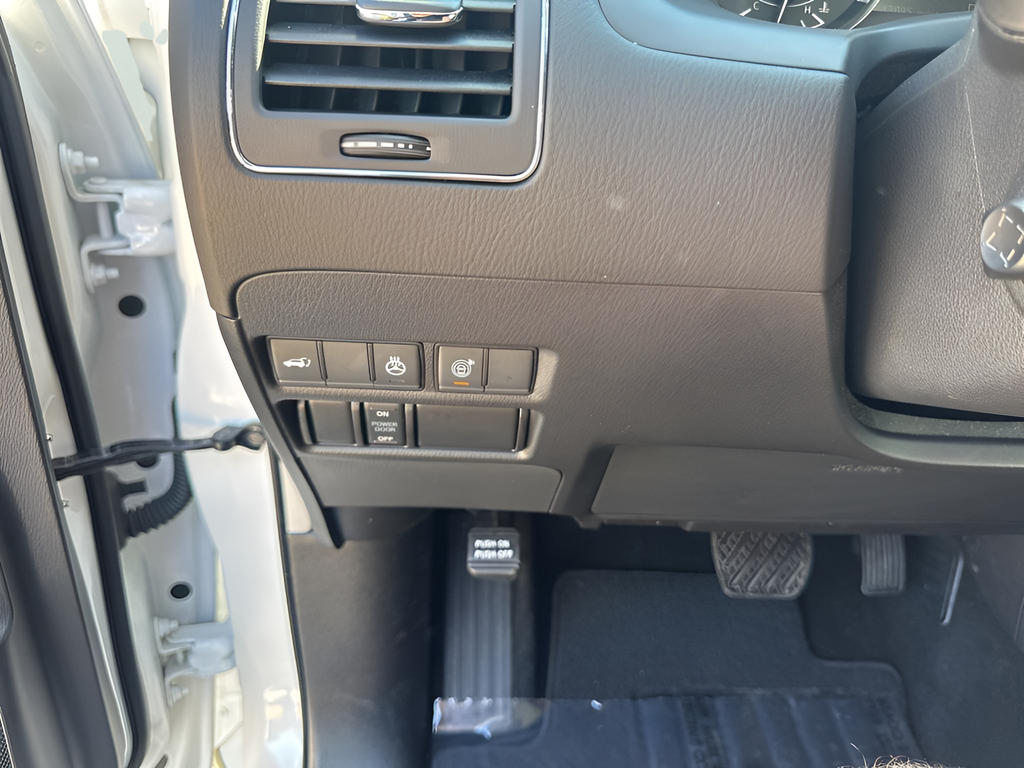 Used Car 2023 Nissan Armada  Platinum For Sale Under $50,000 In Austin, Texas