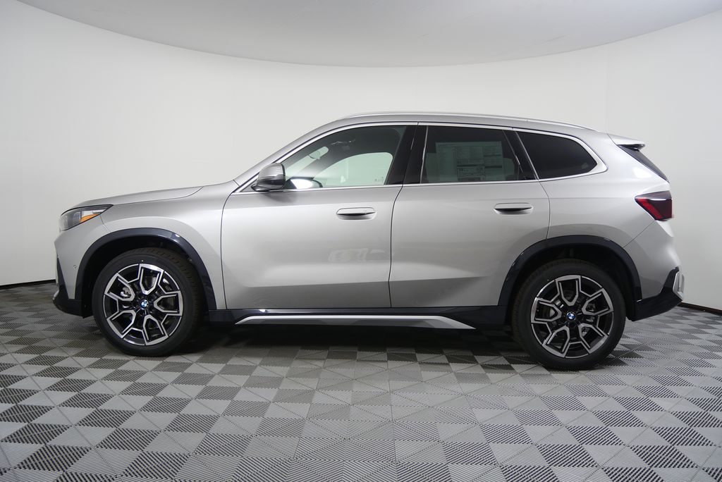 Thumbnail: 2026 BMW X1 - 6