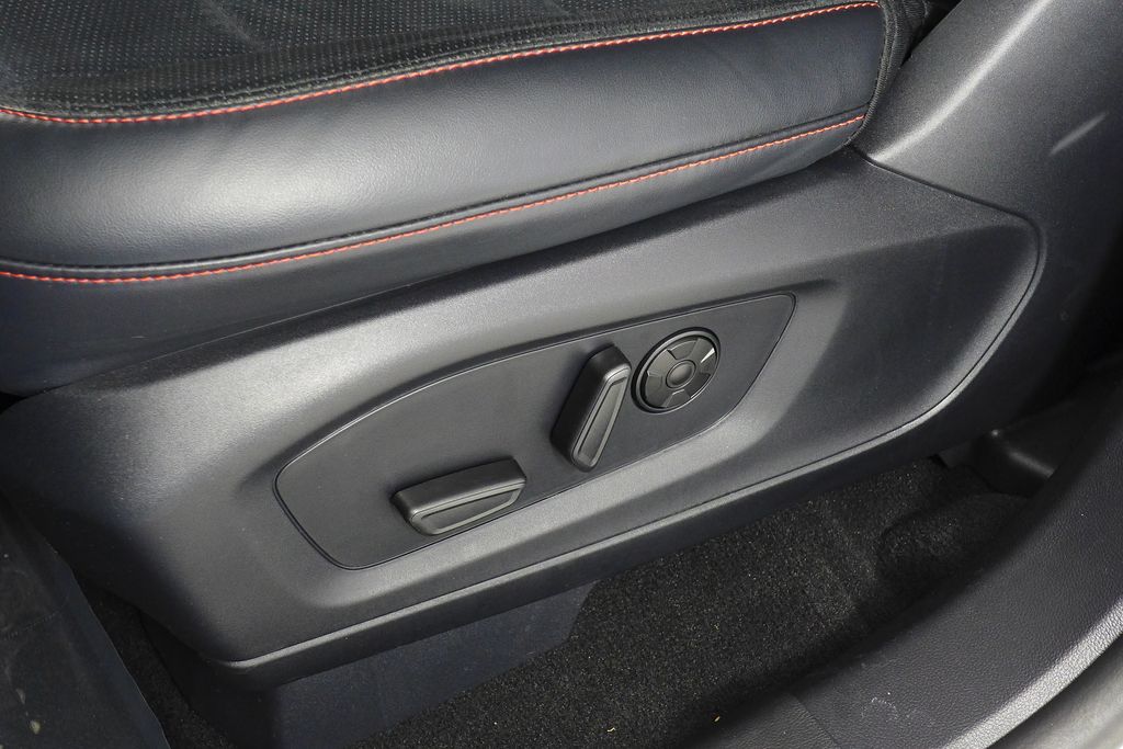 Thumbnail: 2025 Ford Explorer - 24