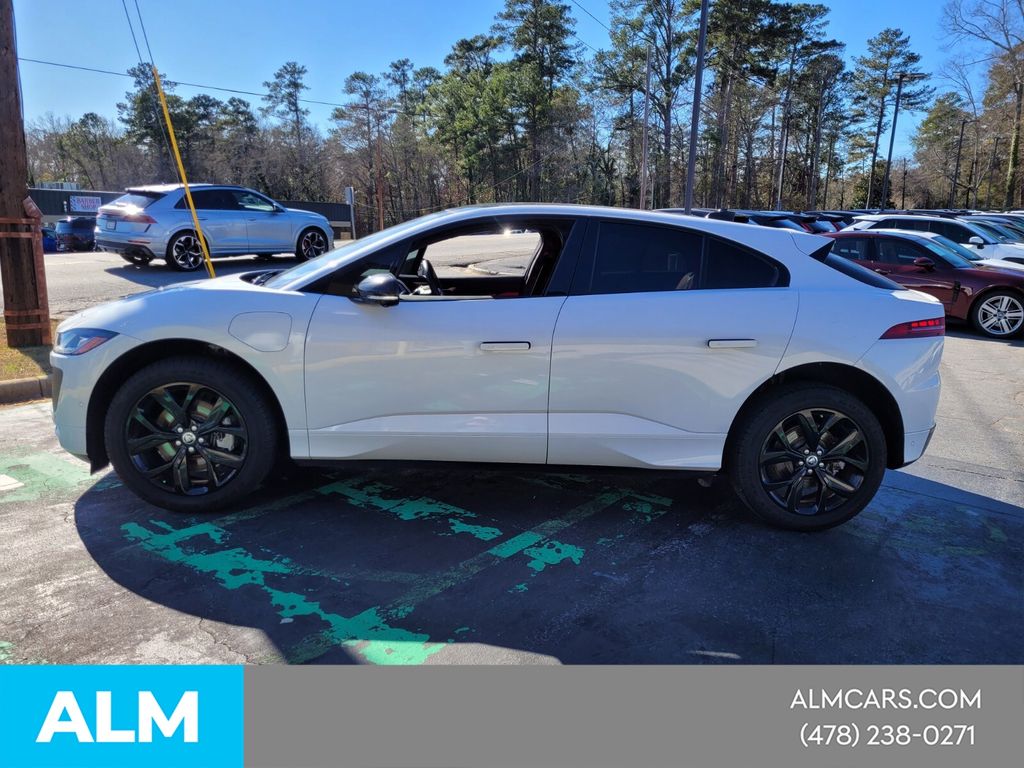 Used 2024  Jaguar HSE image 3