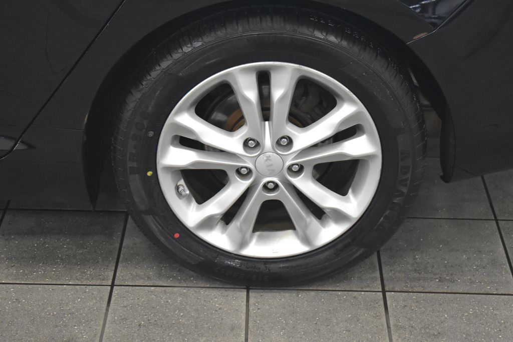 Thumbnail: 2013 Kia Optima - 13