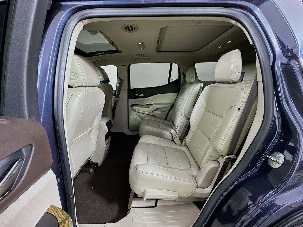 Thumbnail: 2019 GMC Acadia - 26