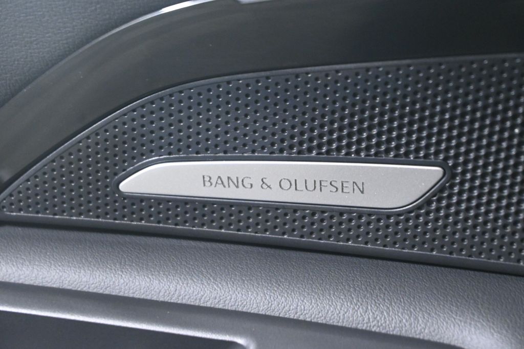 Thumbnail: 2025 Audi Q5 - 27