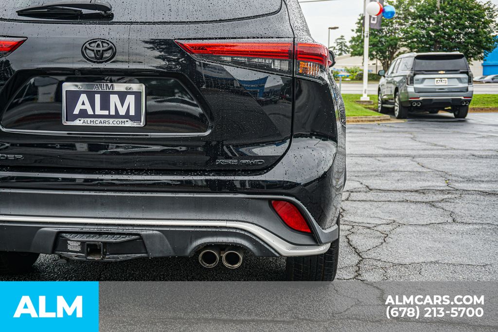 2022 Toyota Highlander XSE - Photo 17