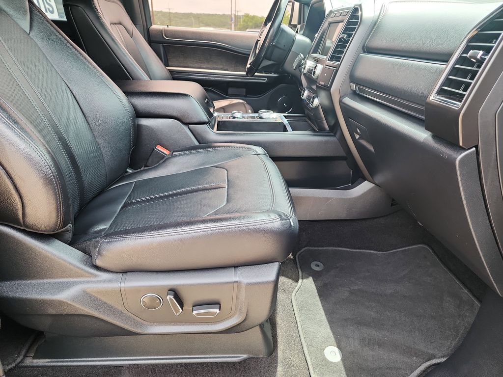 2019 Ford Expedition Max Limited photo