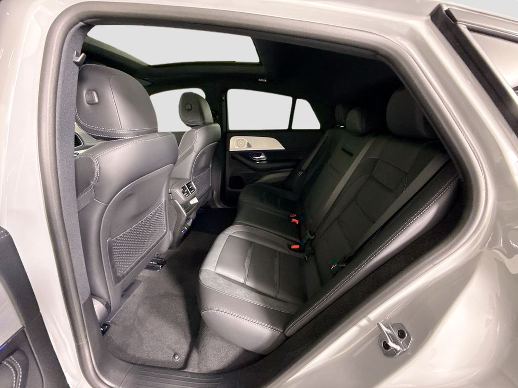 Thumbnail: 2026 Mercedes-Benz GLE - 21