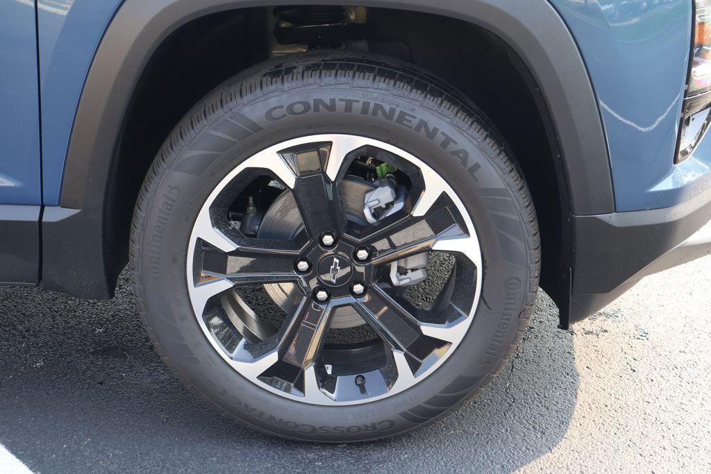 Thumbnail: 2027 Chevrolet Equinox - 11