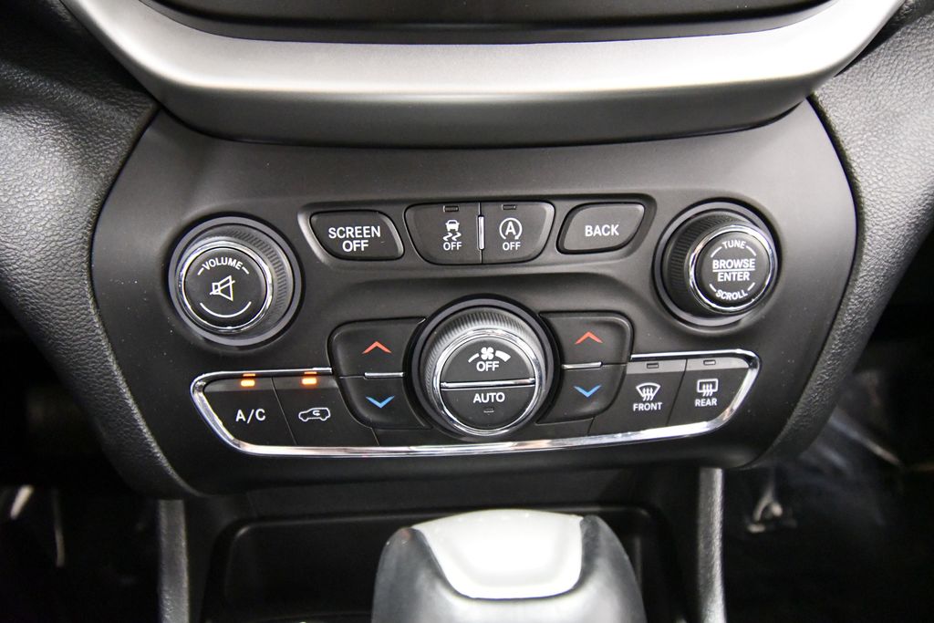Used 2015 Jeep Cherokee SUV