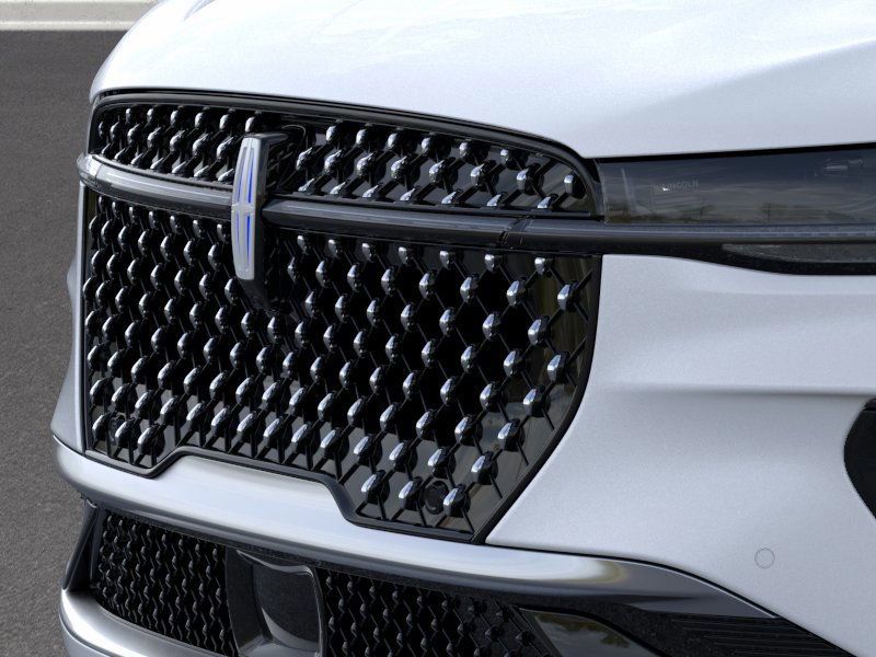 New 2026 White Platinum Clearcoat Metallic Lincoln Reserve image 17